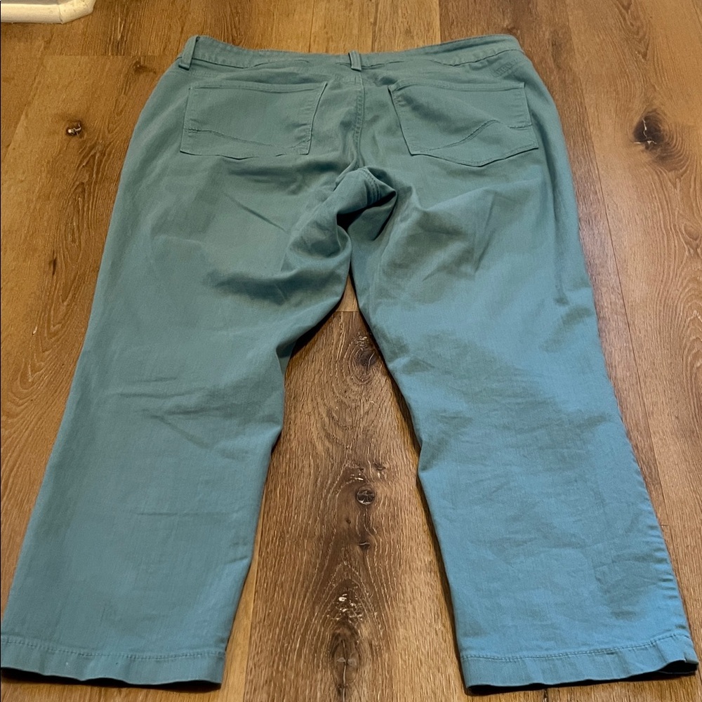 Women's NYDJ Ankle Jeans - Picture 7 of 9